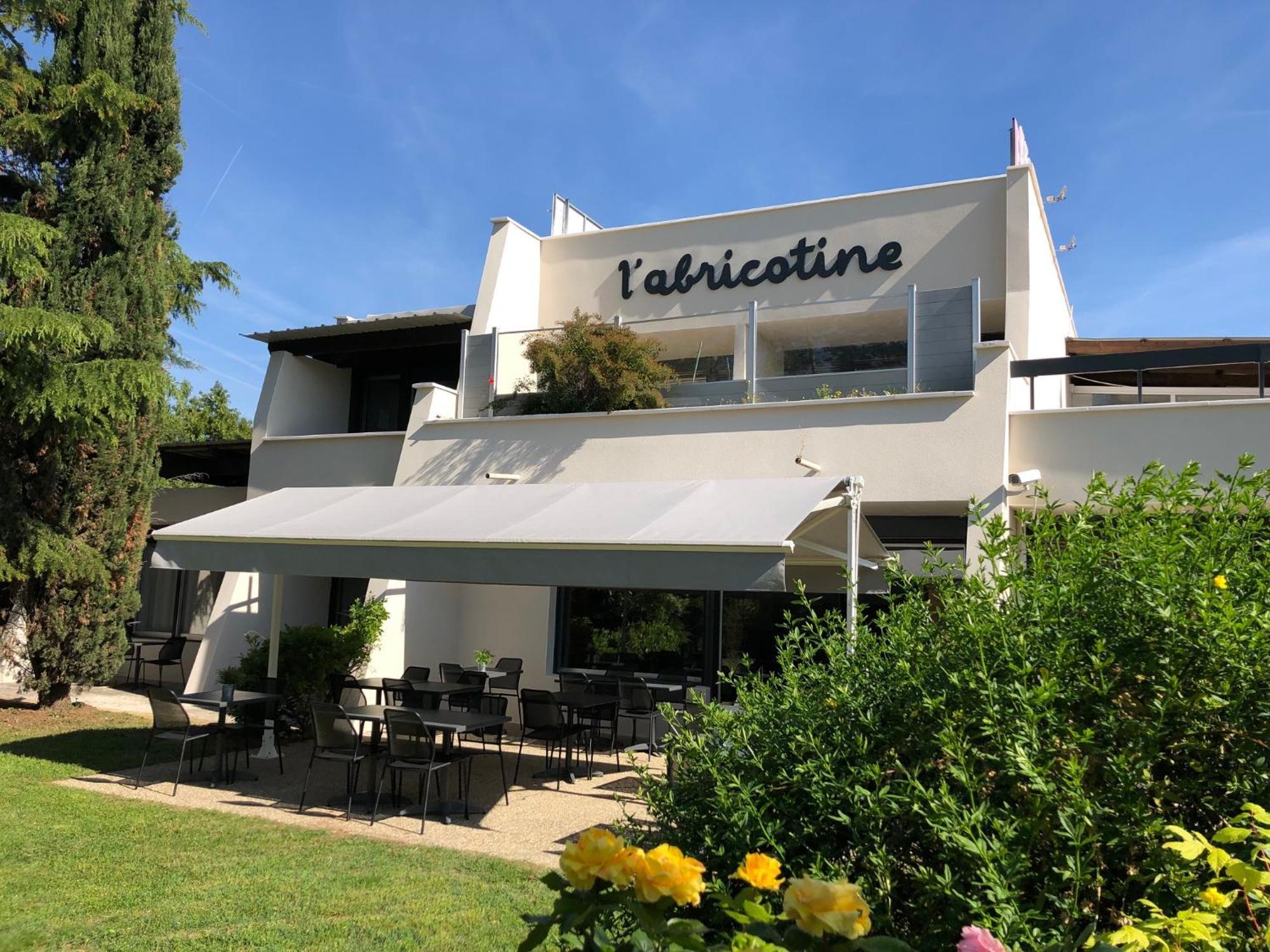 Logis Hotel L'Abricotine Тен-л'Ермітаж Екстер'єр фото